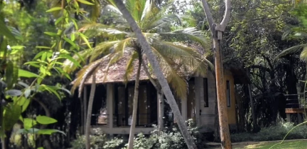 beach house at Goyambokka Beach