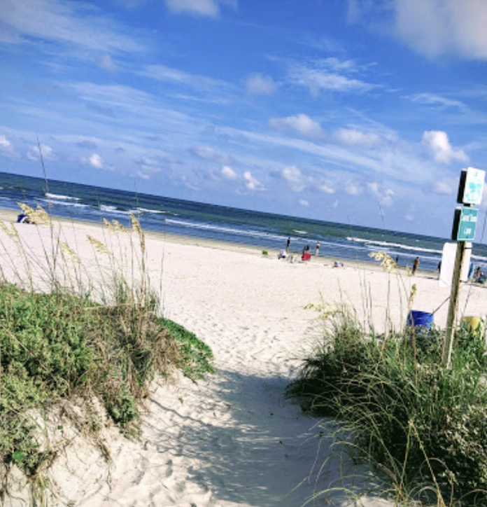 вход на пляж Isle of Palms Beach