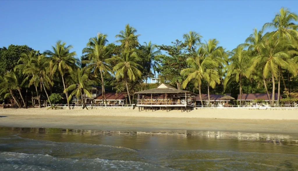 restaurant et nourriture à la plage de Ngapali