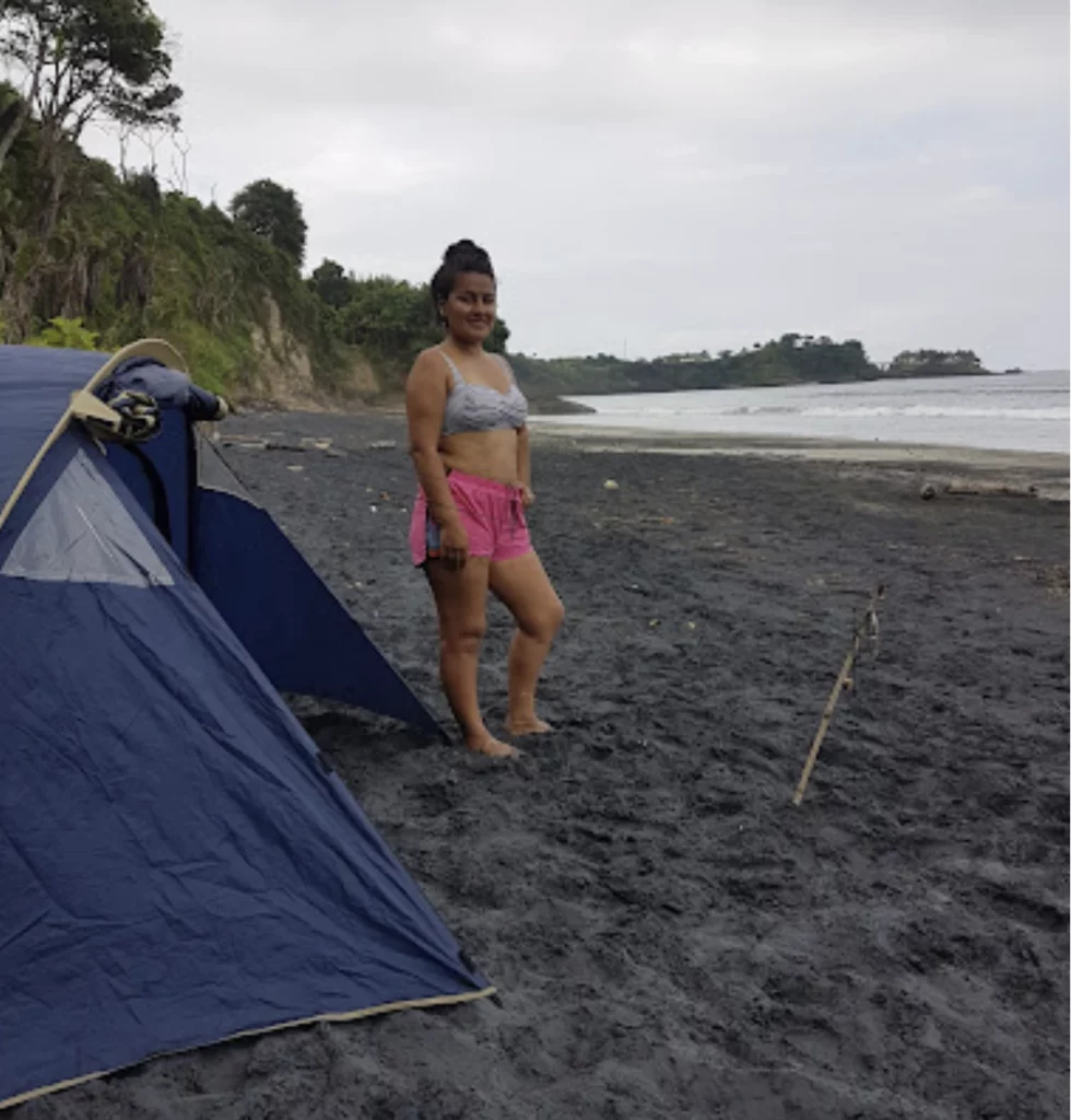 camping at Playa de Mompiche