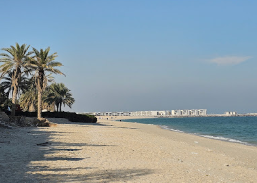 Overview-of-Abu-Hasaniya-Public-Beach
